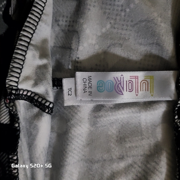 Lularoe TC2 puzzle heart leggings - Picture 3 of 3